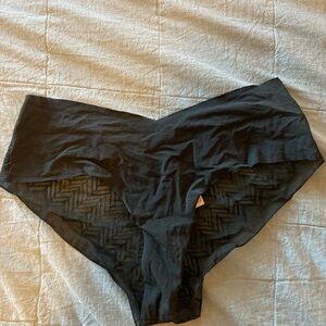 NWOT Victoria’s Secret Black Cheeky Sexy Illusions Panties Size M